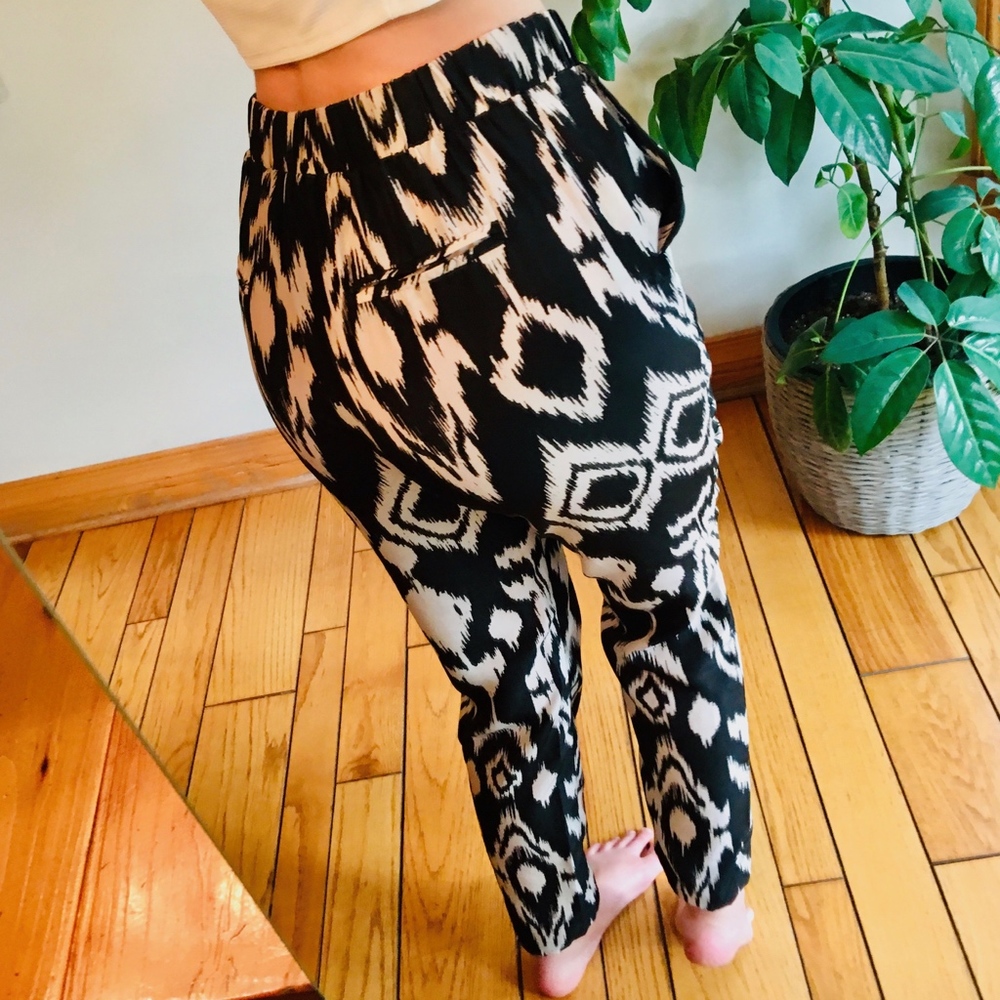 Ikat-Inspired Patterned Pants - Picture 3 of 4